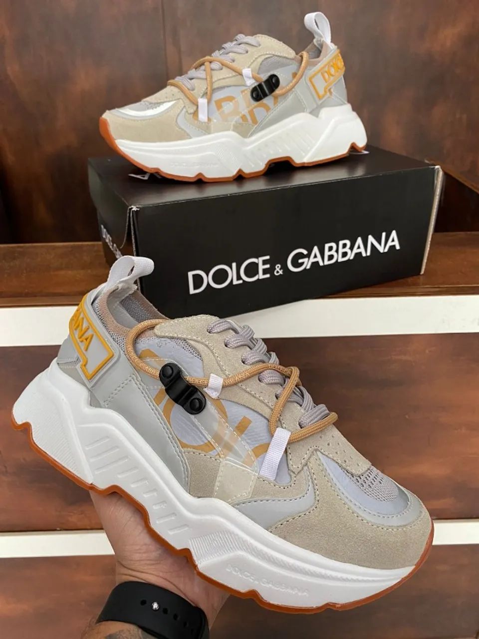 reserva mizuno fila adidas nike nmd balenciaga versace guci prada lacoste asics.