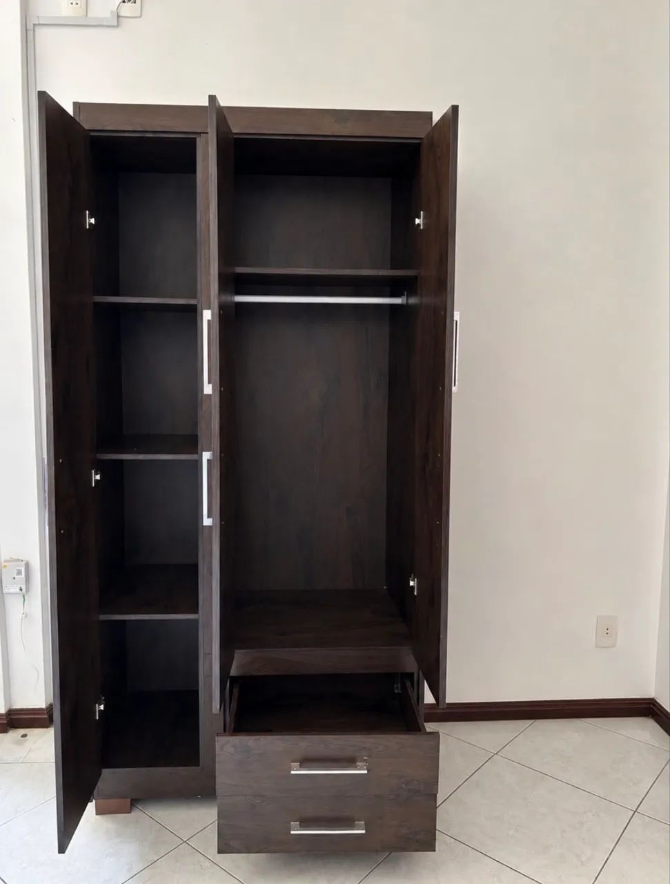 Guarda Roupa