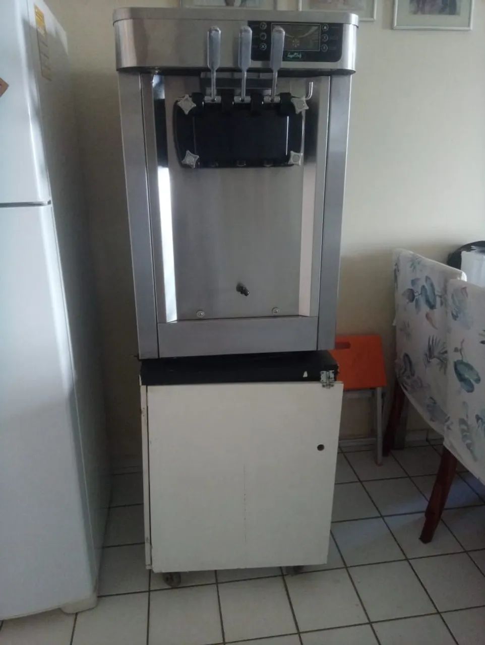 Máquina de sorvete 