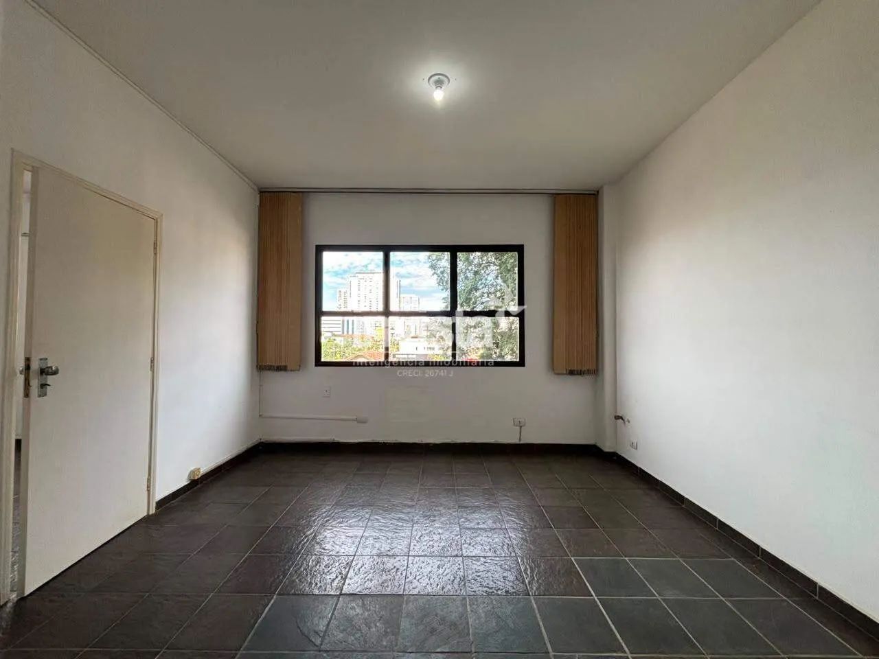Sala Comercial à venda no bairro Boqueirão - Foto 3