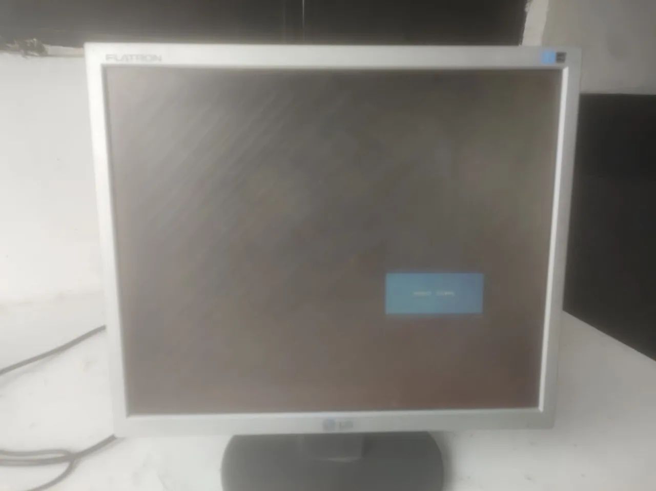 Monitor LG flatron