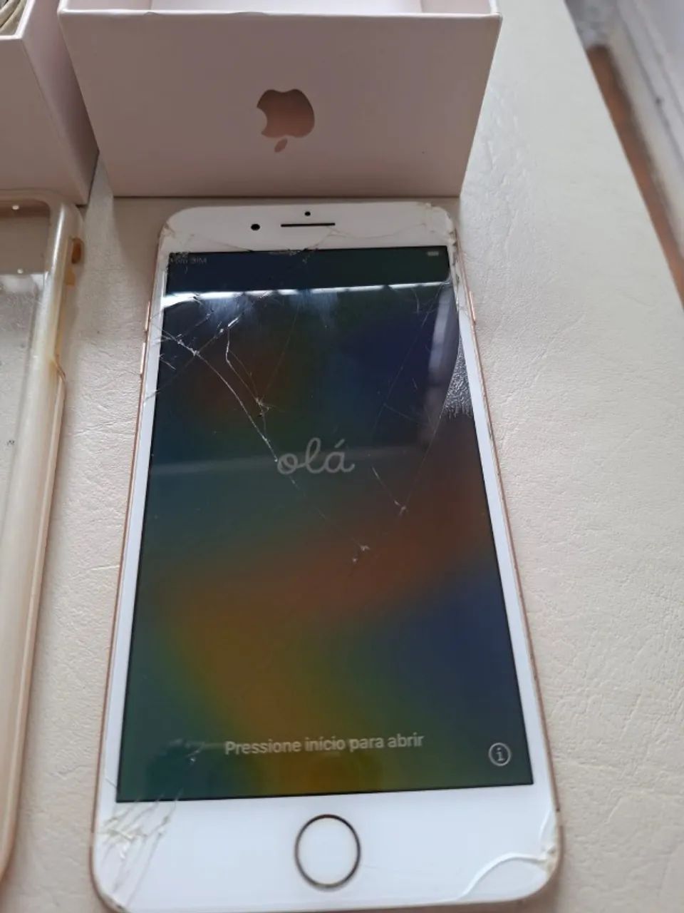 iPhone 8 Plus 64GB Rose + Caixa e Acessórios - Touch ID OK