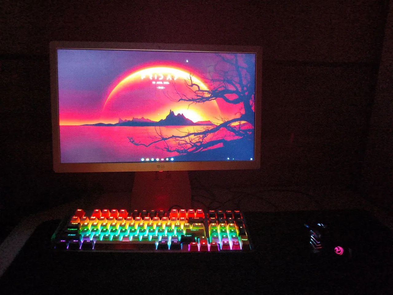 Computador LG ALL in One 22v280 - Foto 2