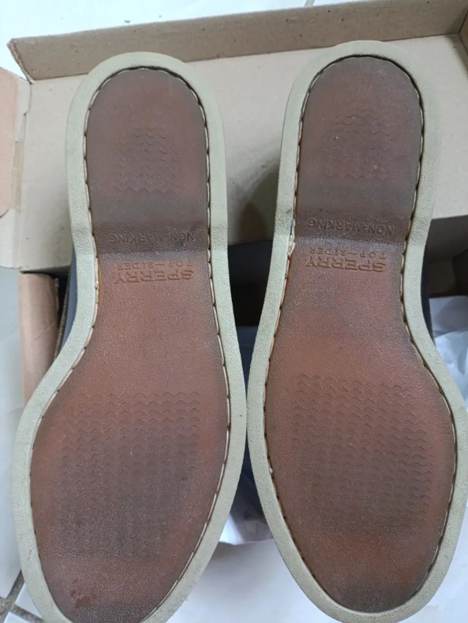 MOCASSIM DE COURO LEGÍTIMO MARCA SPERRY - N 38 ORIGINAL USADO NOVO. - Foto 2
