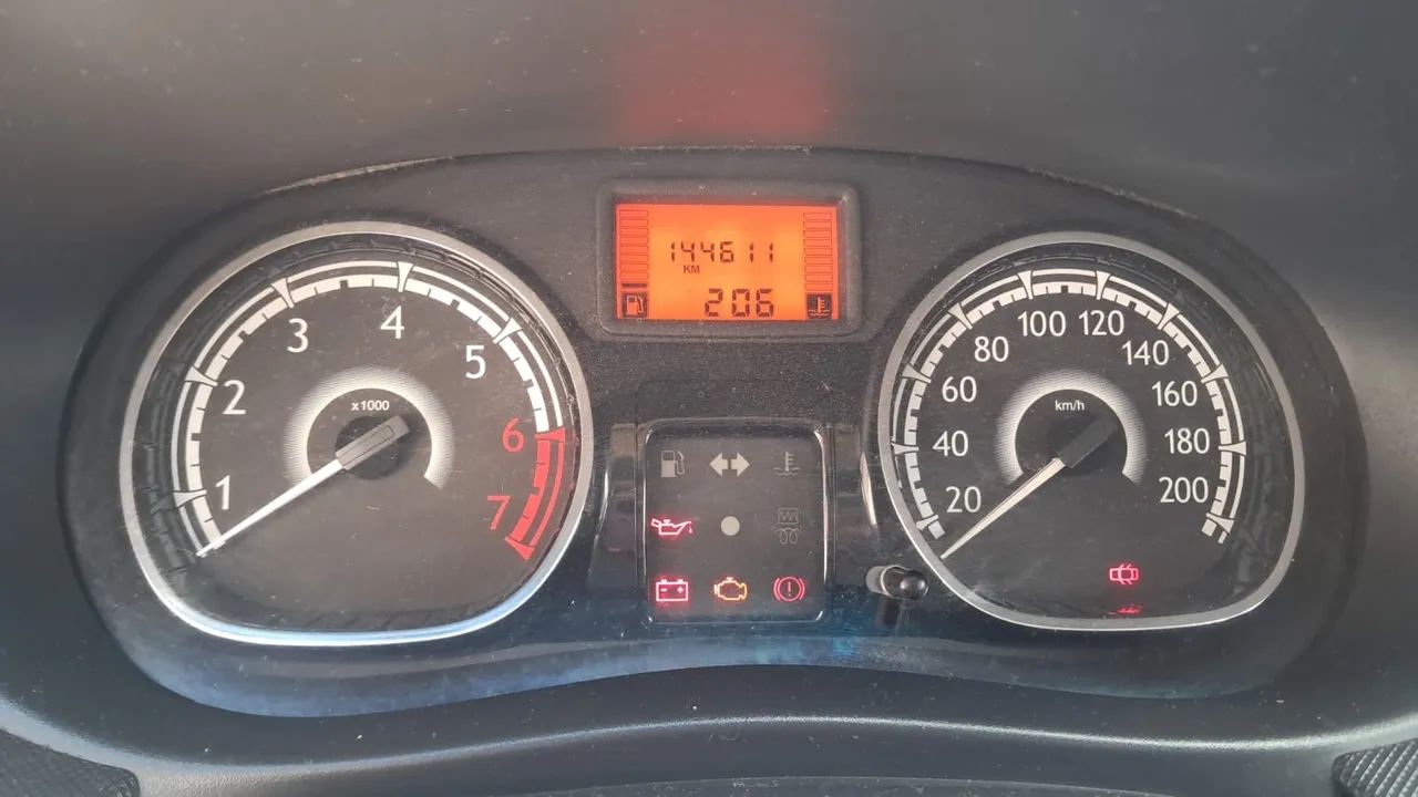 Renault Sandero Expression Hi-flex 1.6 8V 5P 2013 - Foto 5