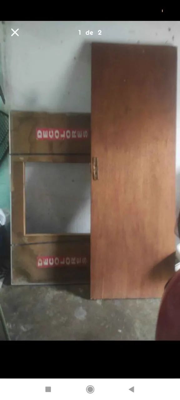 Vendo janela de alumínio folha de porta e vaso acloplado