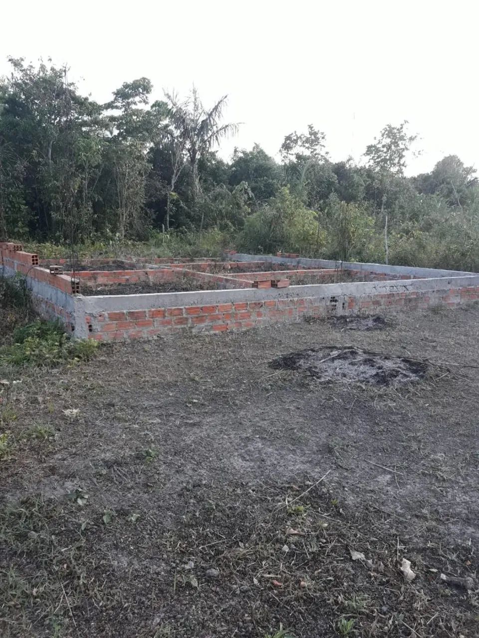 Vende - se esse terreno 