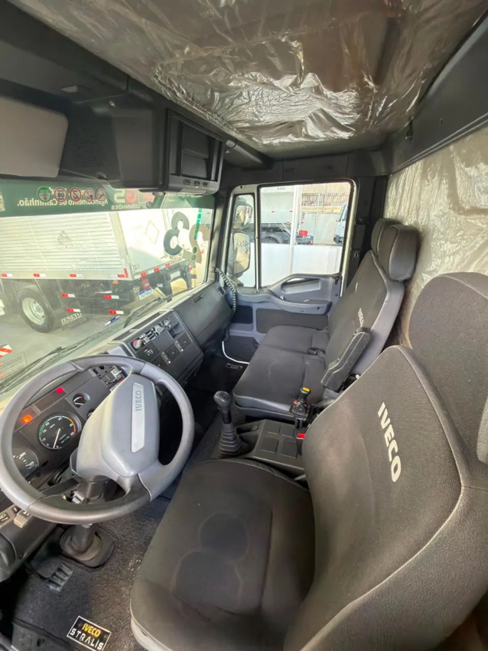 Iveco 170E21 Ano 2023 c/ Caçamba - Extra - Foto 3