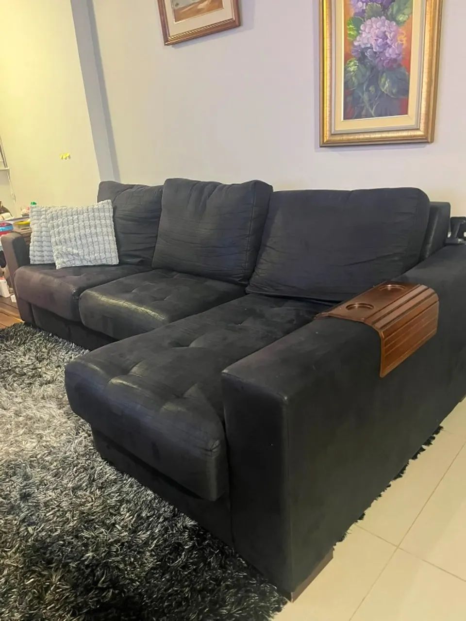 Sofá preto retrátil nos três assentos - Foto 3