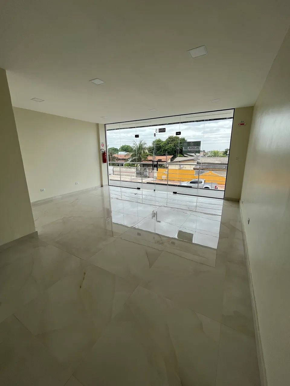 Aluga-se sala comercial no bairro Cidade Satélite. - Foto 9