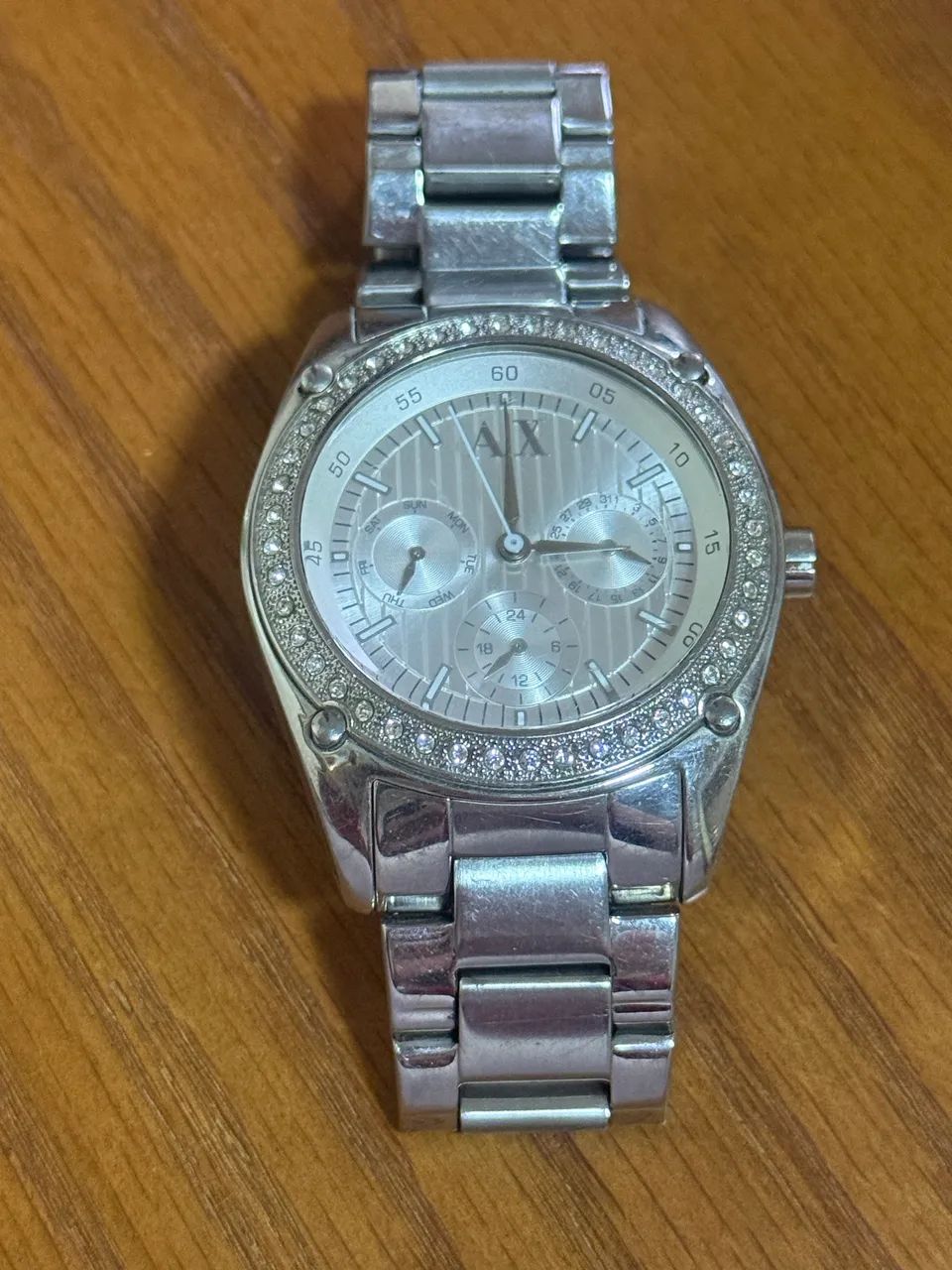 Relógio Armani Exchange Feminino Cravejado - Foto 2