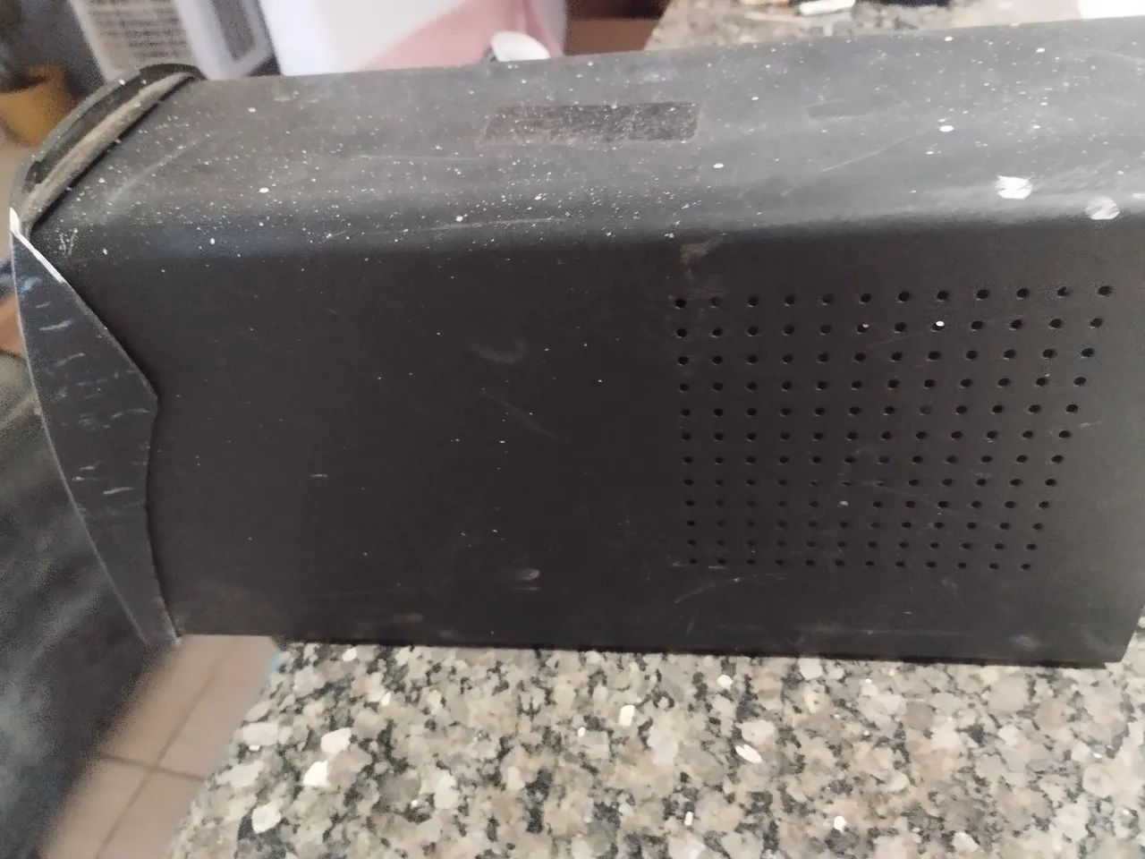 Nobreak SMS 1400va entrada e saída 220