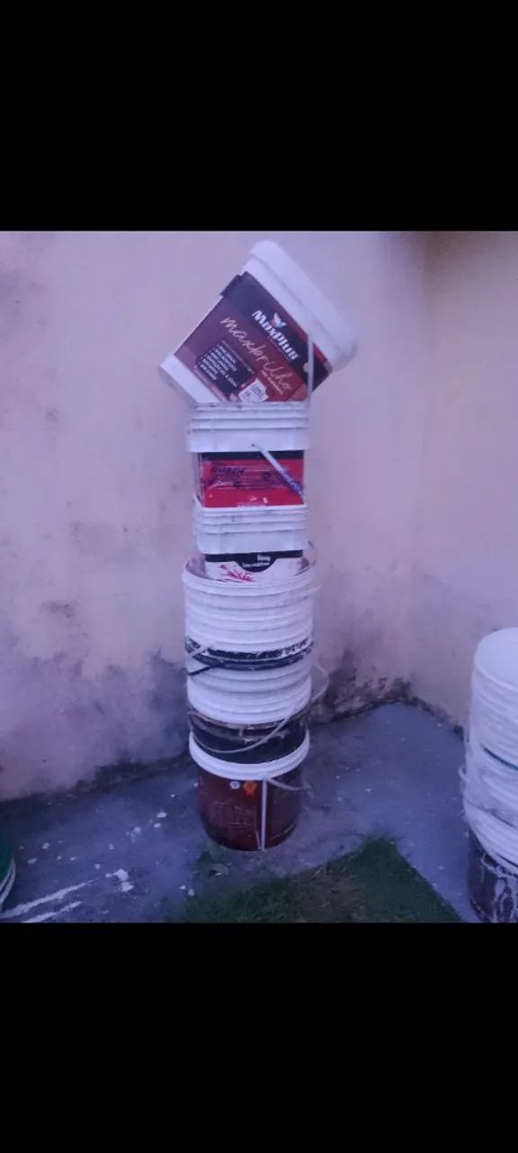 Baldes de 15 litros estão limpos  - Foto 2