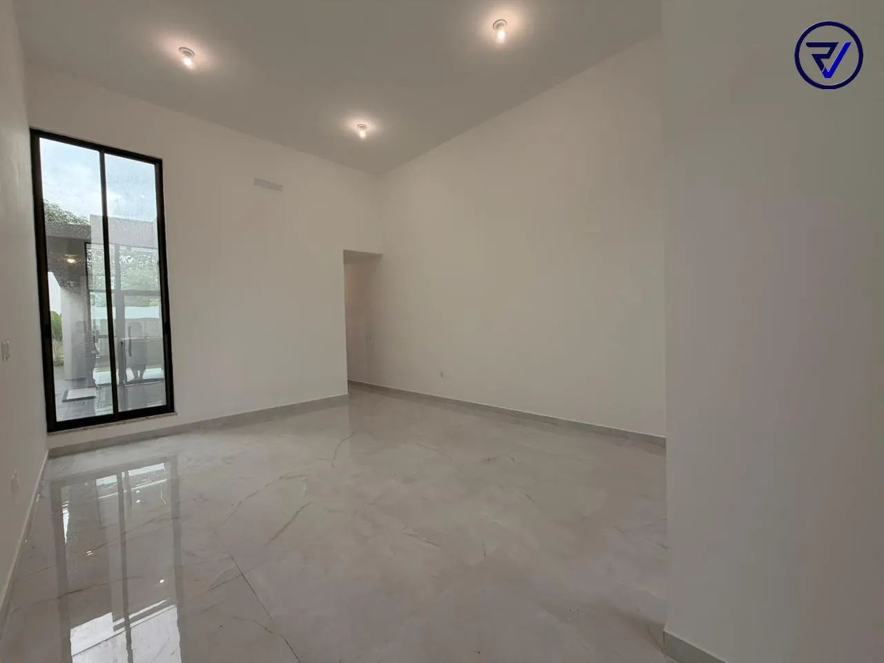 CASA DE ALTO PADRÃO NO BELLA TOSCANA - Foto 2