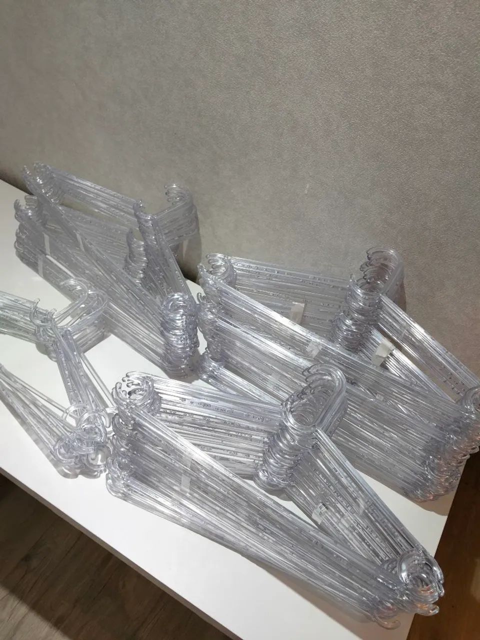 Balcão, Araras, manequins e cabides  - Foto 2