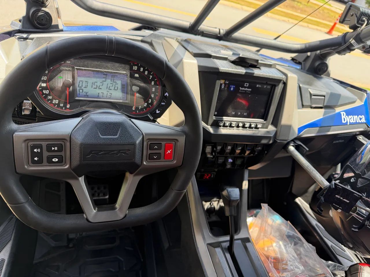 UTV Polaris Pro R  - Foto 4