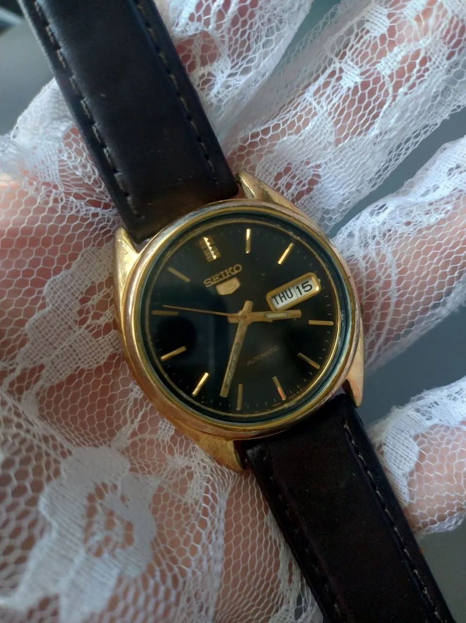 Seiko lindo dourado e preto  - Foto 4