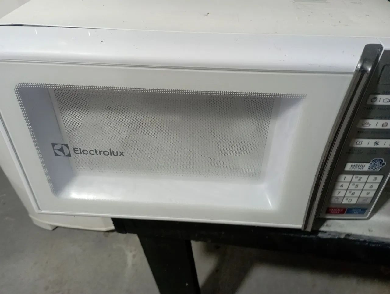 Microondas Eletrolux 30 litros  - Foto 4