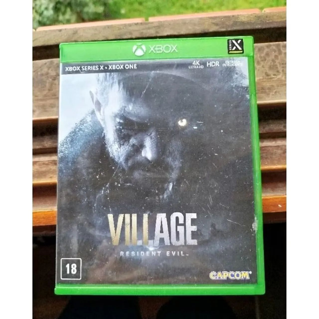 Disney aladdin rei leão xbox one (lacrado) + RE Village - Foto 3