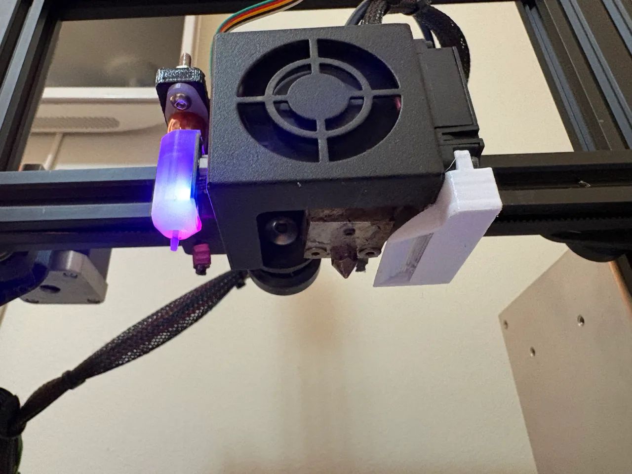 Impressora 3D Ender 3 Pro - Foto 3
