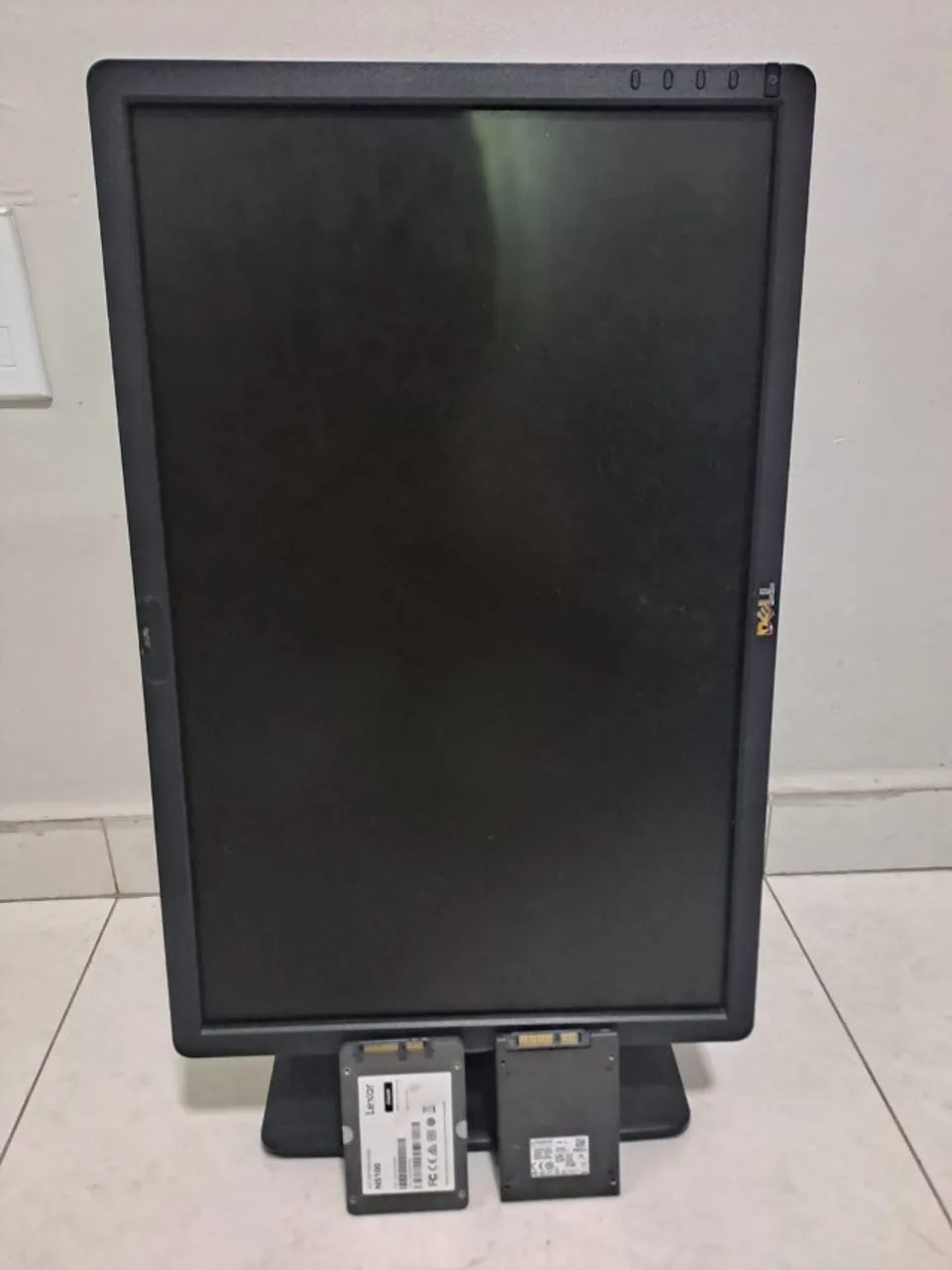 Monitor Dell 24 + SSD 480 Kingston - troco por notebook
