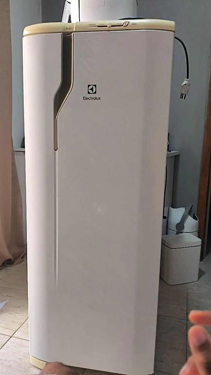 Geladeira Eletroclux