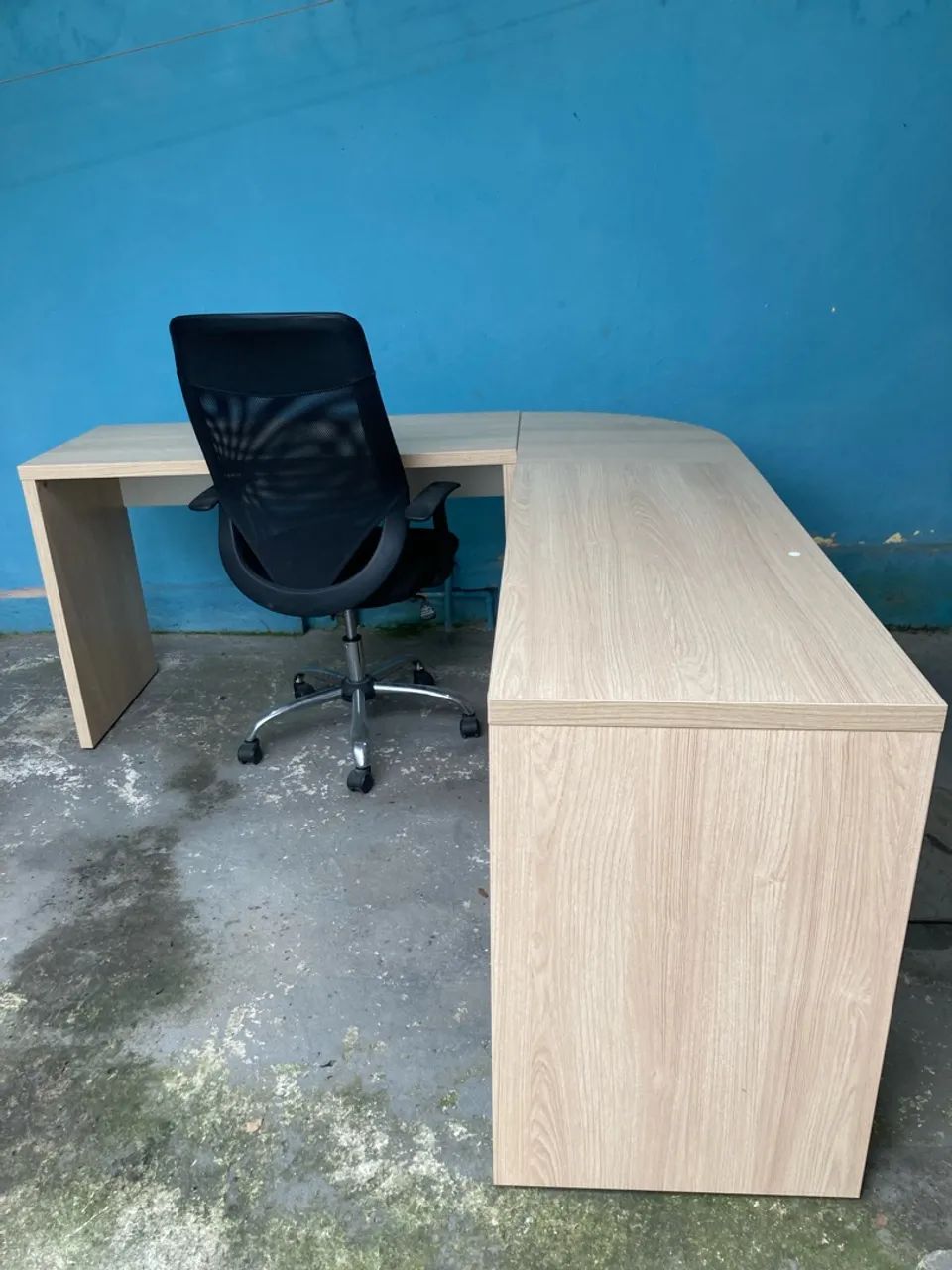 Mesa de canto e cadeira de escritório  - Foto 3