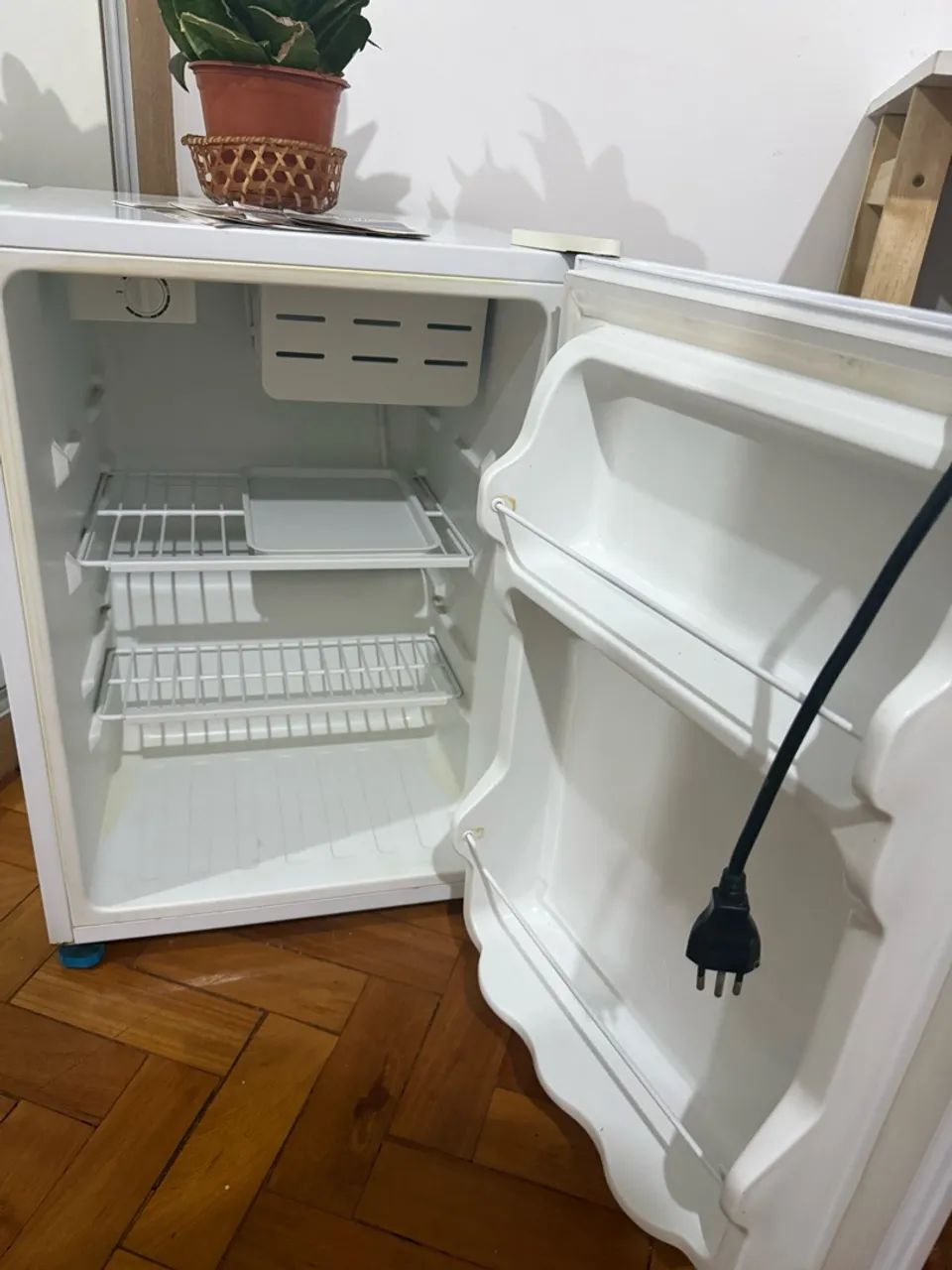 Frigobar 67 litros Philco  - Foto 3
