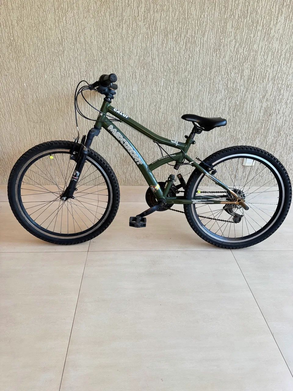 Vende -se uma bicicleta 