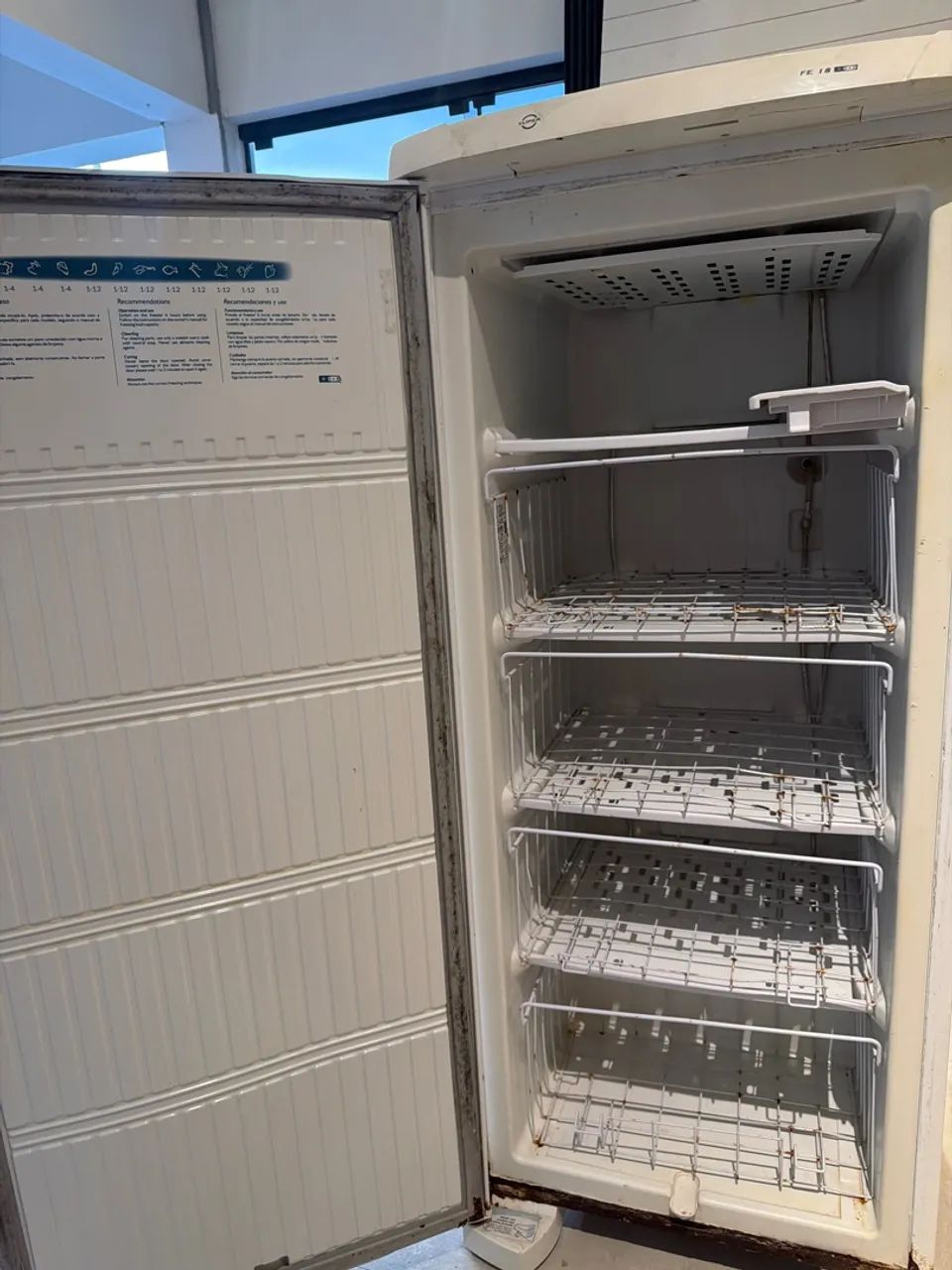 Freezer vertical 
