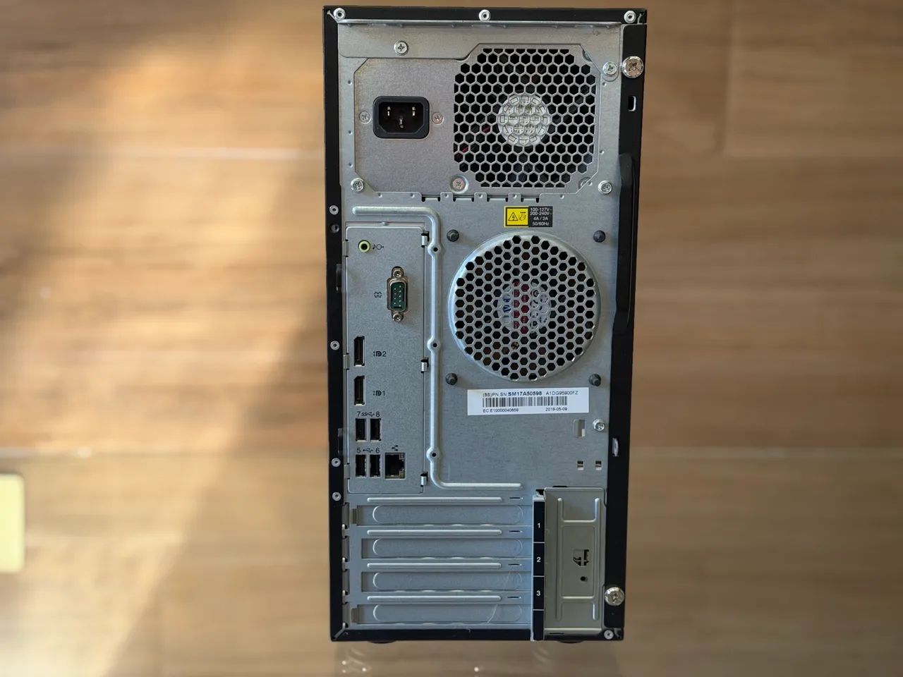 Servidor Lenovo ThinkSystem ST50 - Foto 3