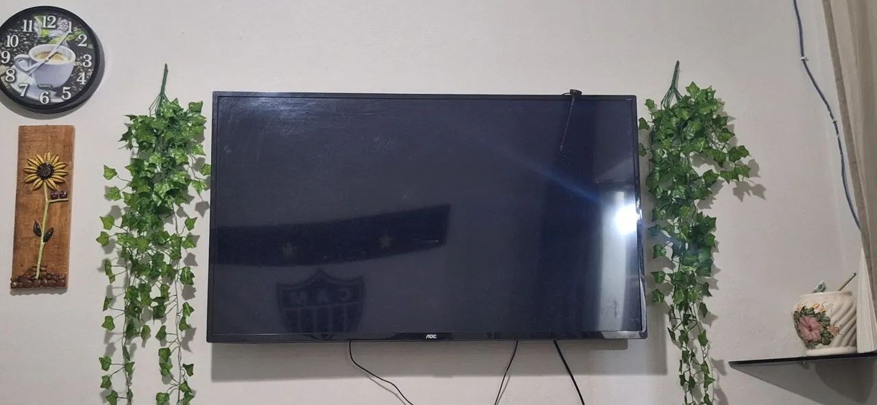 Smart TV AOC de tela plana 43 polegadas