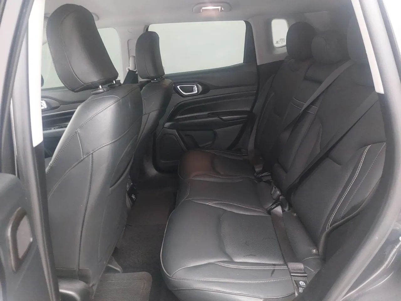 Jeep Compass LONG. T270 1.3 TB 4x2 Flex Aut., foto 17 de 18