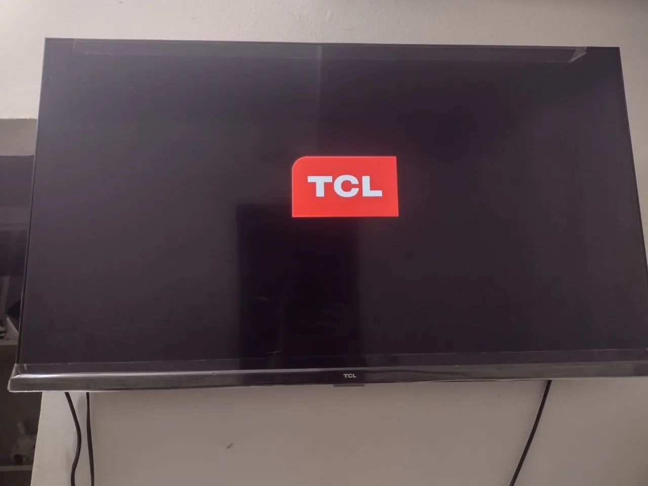 Vendo Televisão TCL 32 polegadas  - Foto 2
