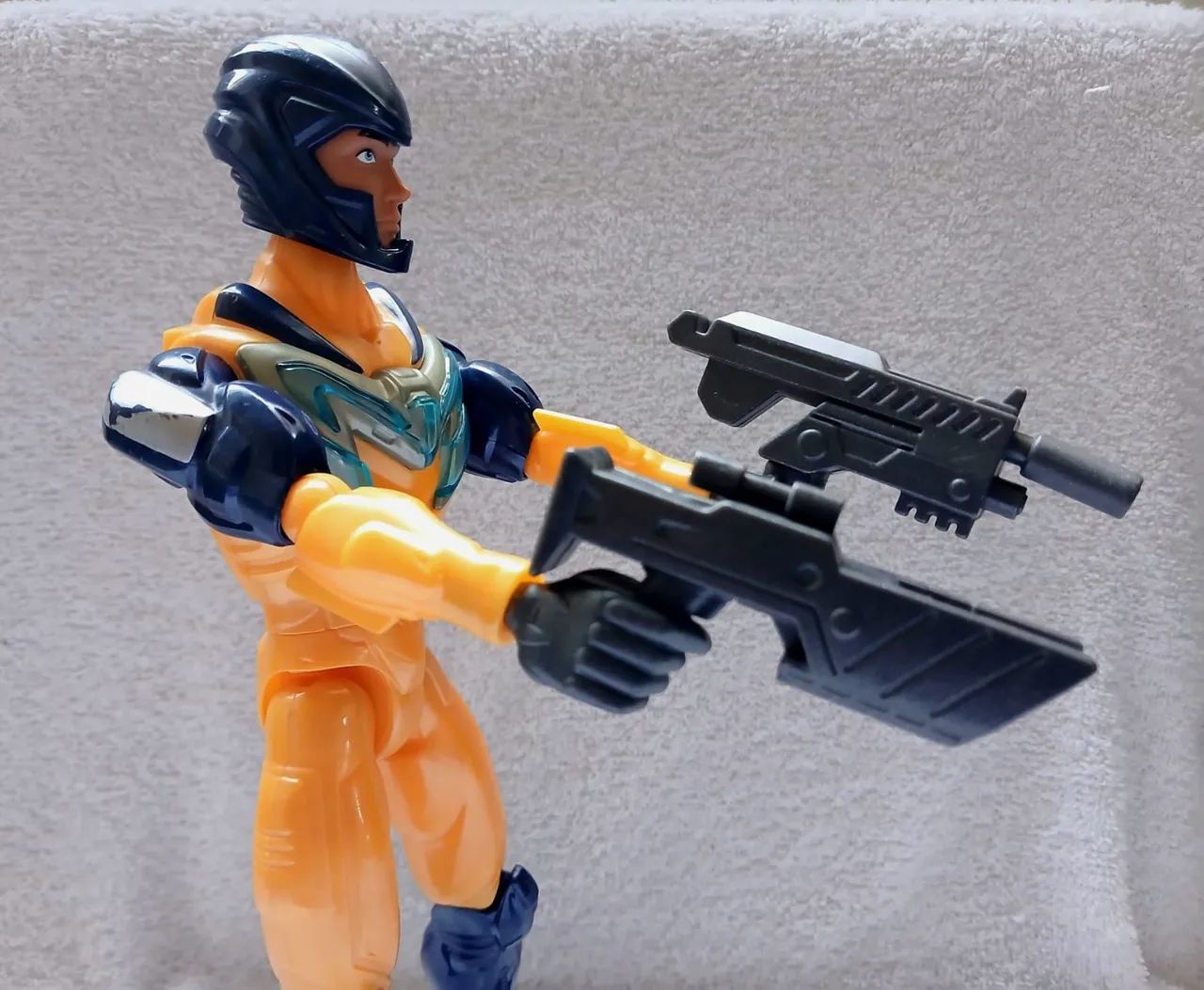 Boneco MaxSteel Max Turbo Lançador  - Foto 2