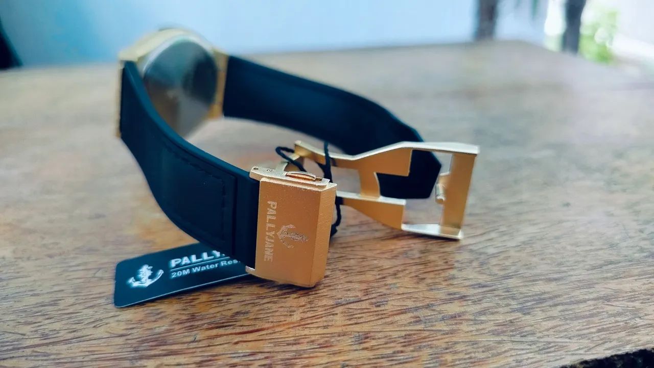 Relógio Original Pallyjane Hexagonal com pulseira de couro e caixa em aço  - Foto 4