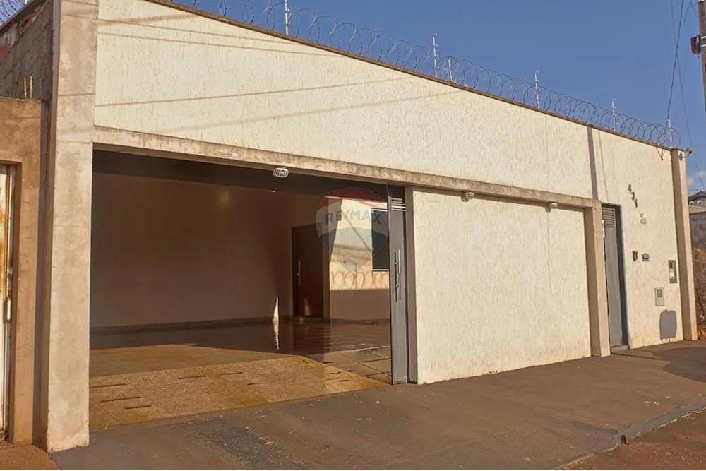 Casa à Venda, Com Quatro Dormitórios No Bairro Drummond - Foto 2