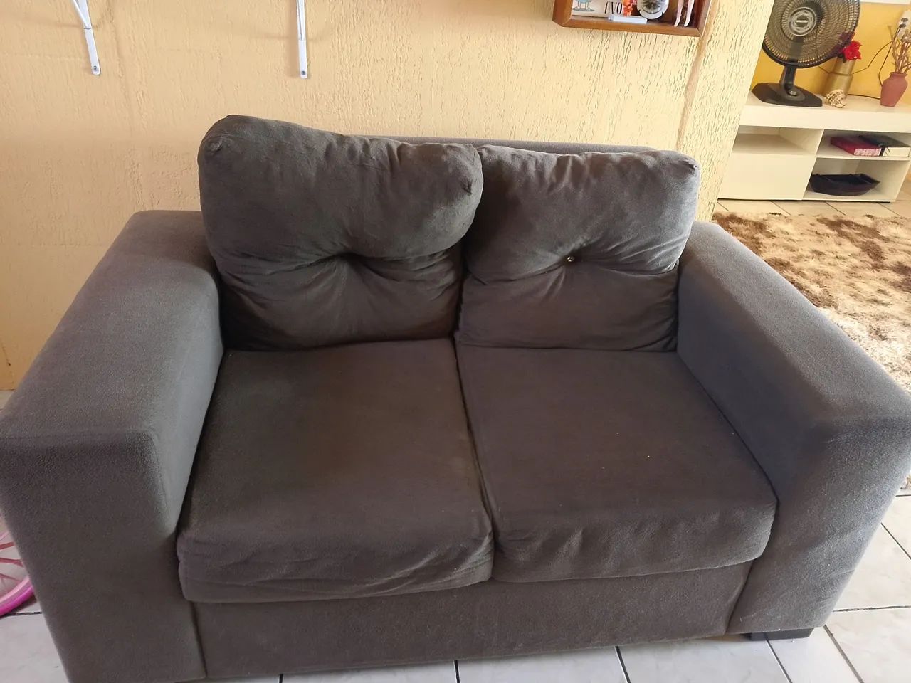 Vendo 2 sofá e uma piscina!