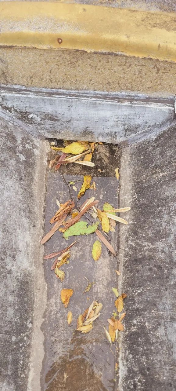 Limpeza de calhas pluviais, e impermeabilização. - Foto 3