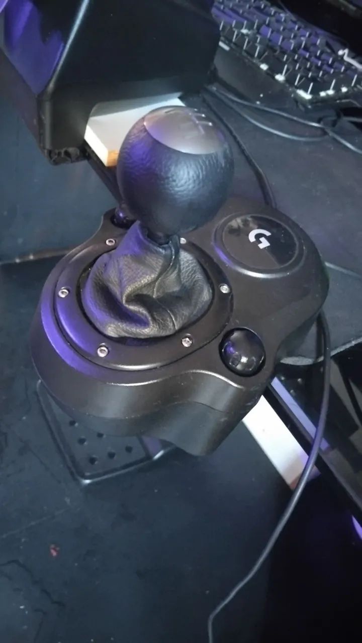 Volante G920 Logitech com câmbio - Foto 2