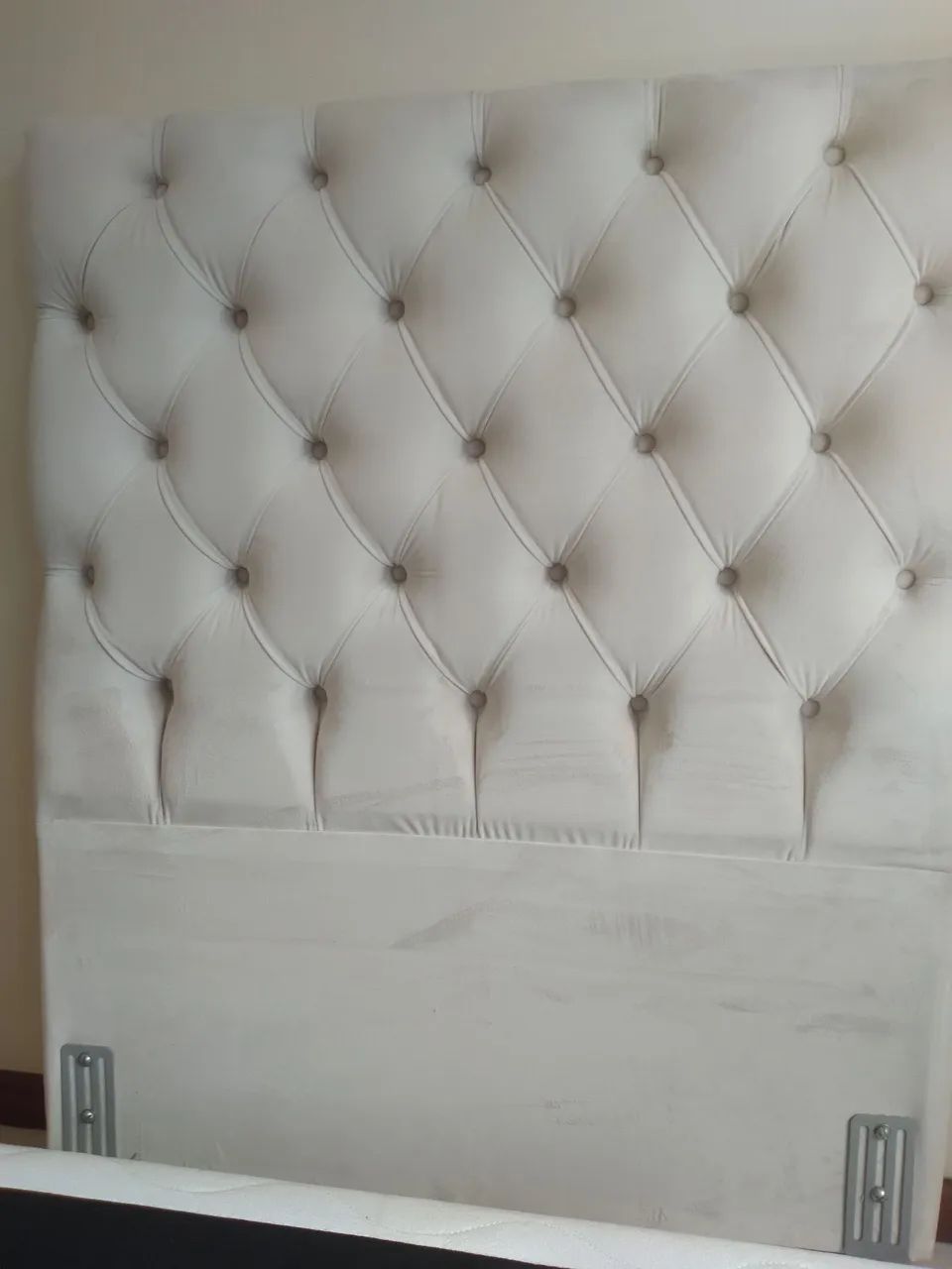 Cama box com cabiceira