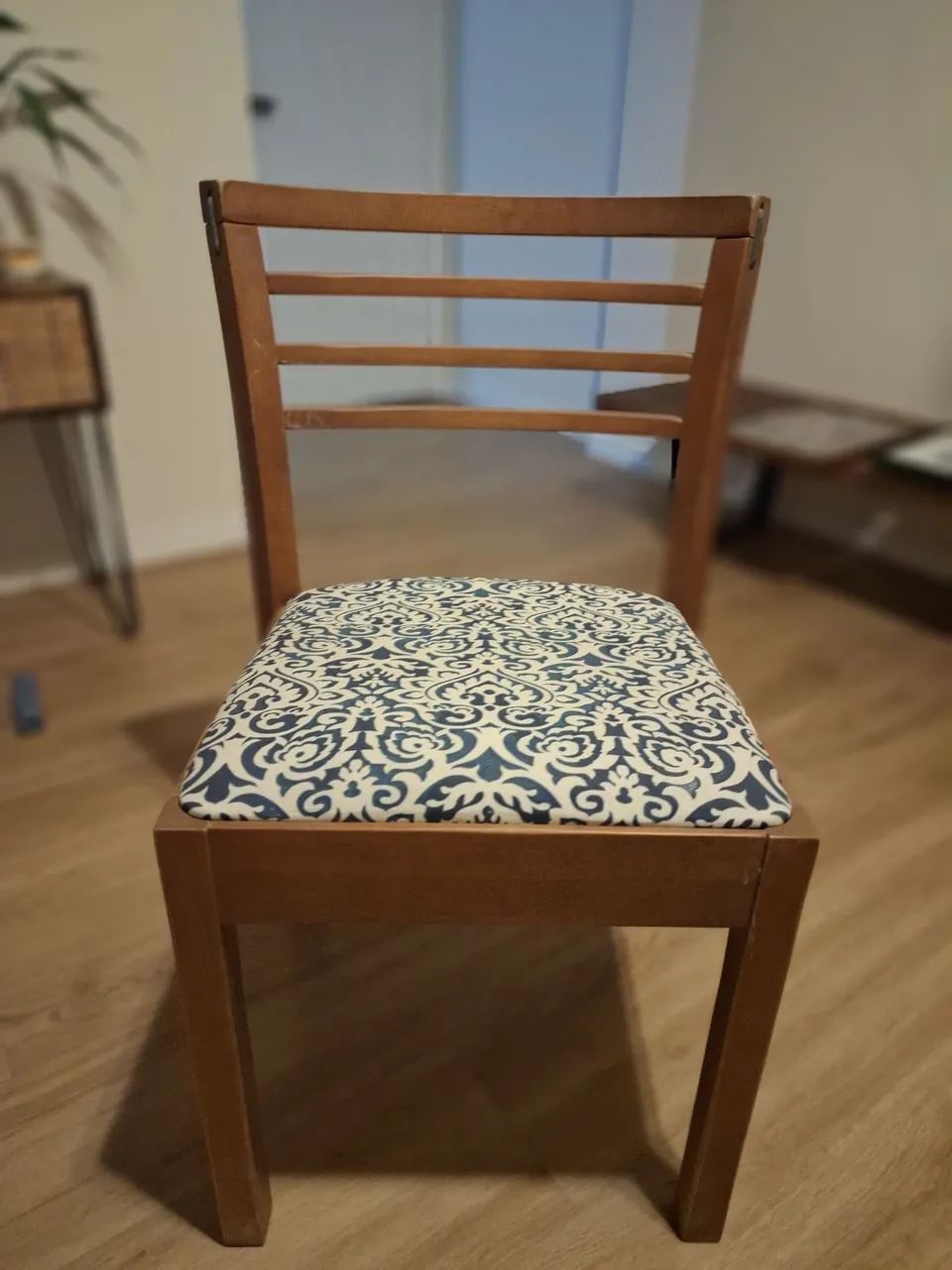 Conjunto de mesa e 6 cadeiras tok stok - Foto 3