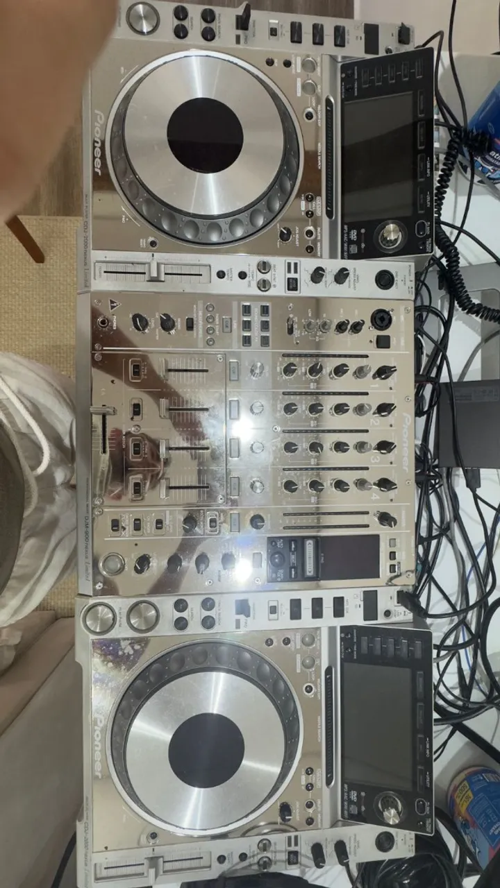 cdj 2000