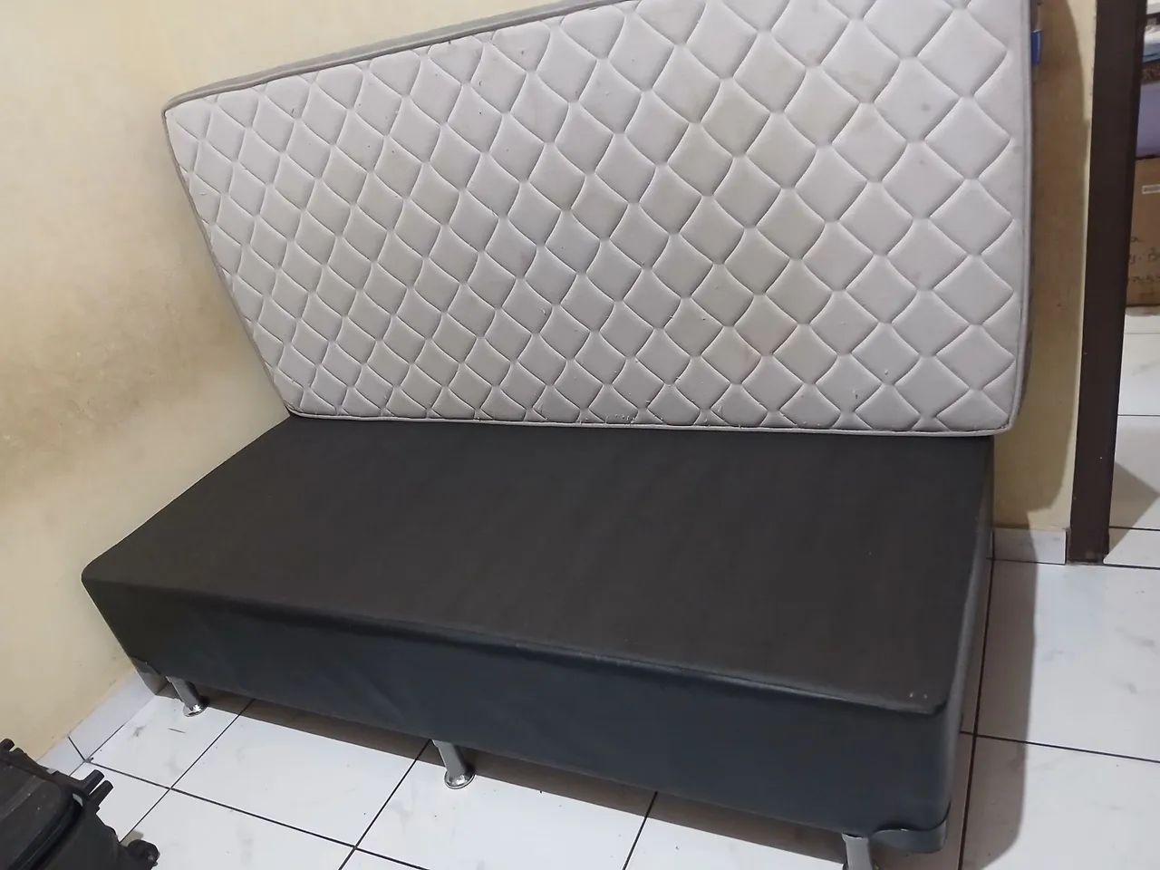 CAMA BOX DE SOLTEIRO COM COLCHÃO  - Foto 2
