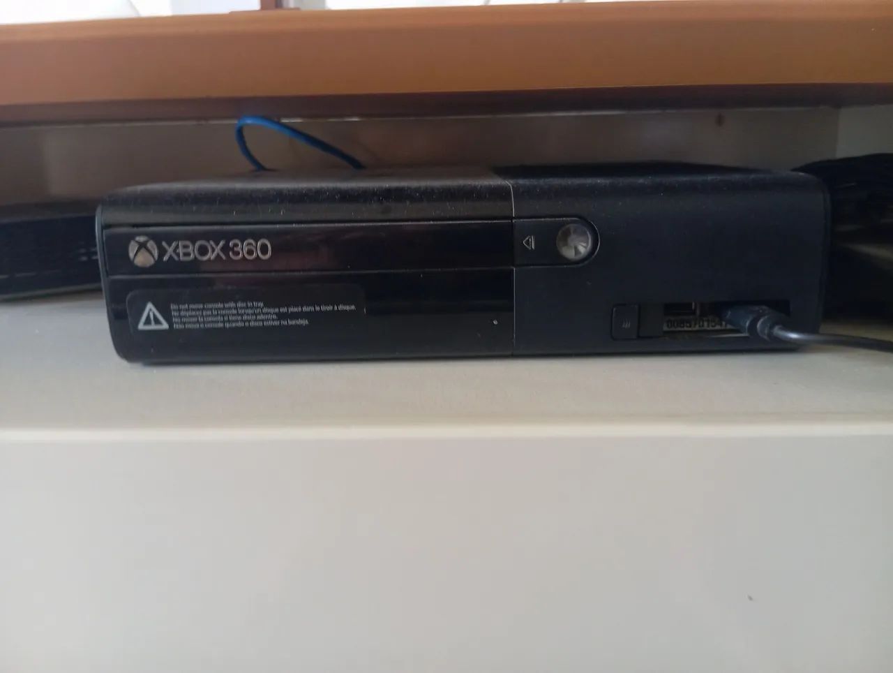 Xbox 360 como desbloqueio exploit e um controle Kinect e jogos