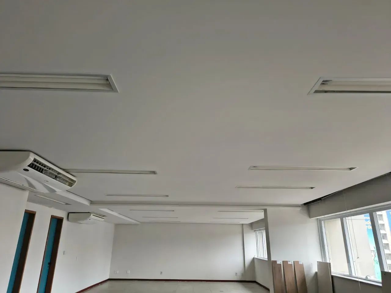 Conjunto comercial 150 m² - Reta da Penha  P- raia do Canto - Vitória - ES - Foto 4