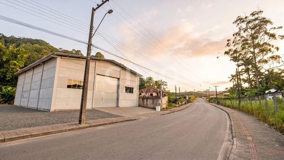 Galpão com pátio para locação em Indaial - Foto 5