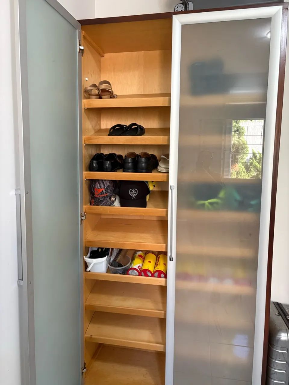 Sapateira com porta de vidro - Foto 2