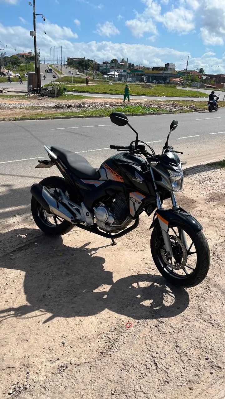 Vendo Twister 250  aceito troca
