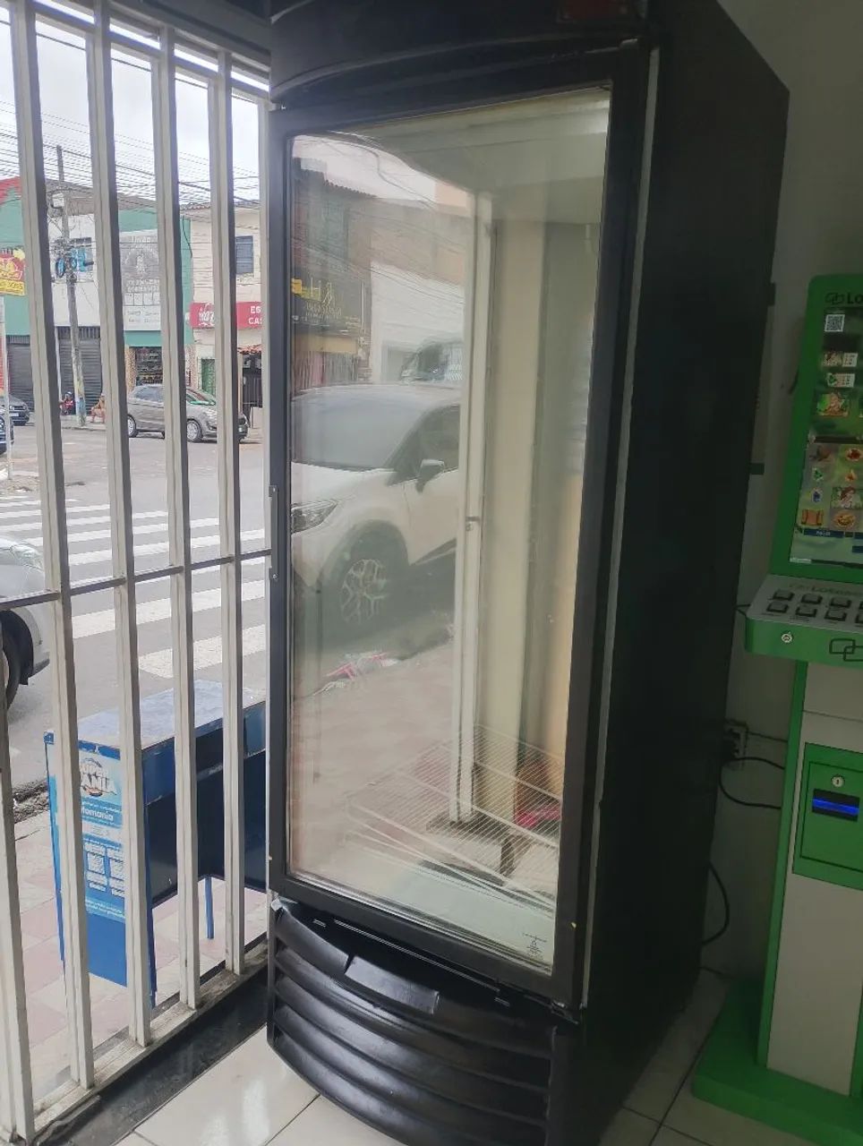 Vendo freezer vertical